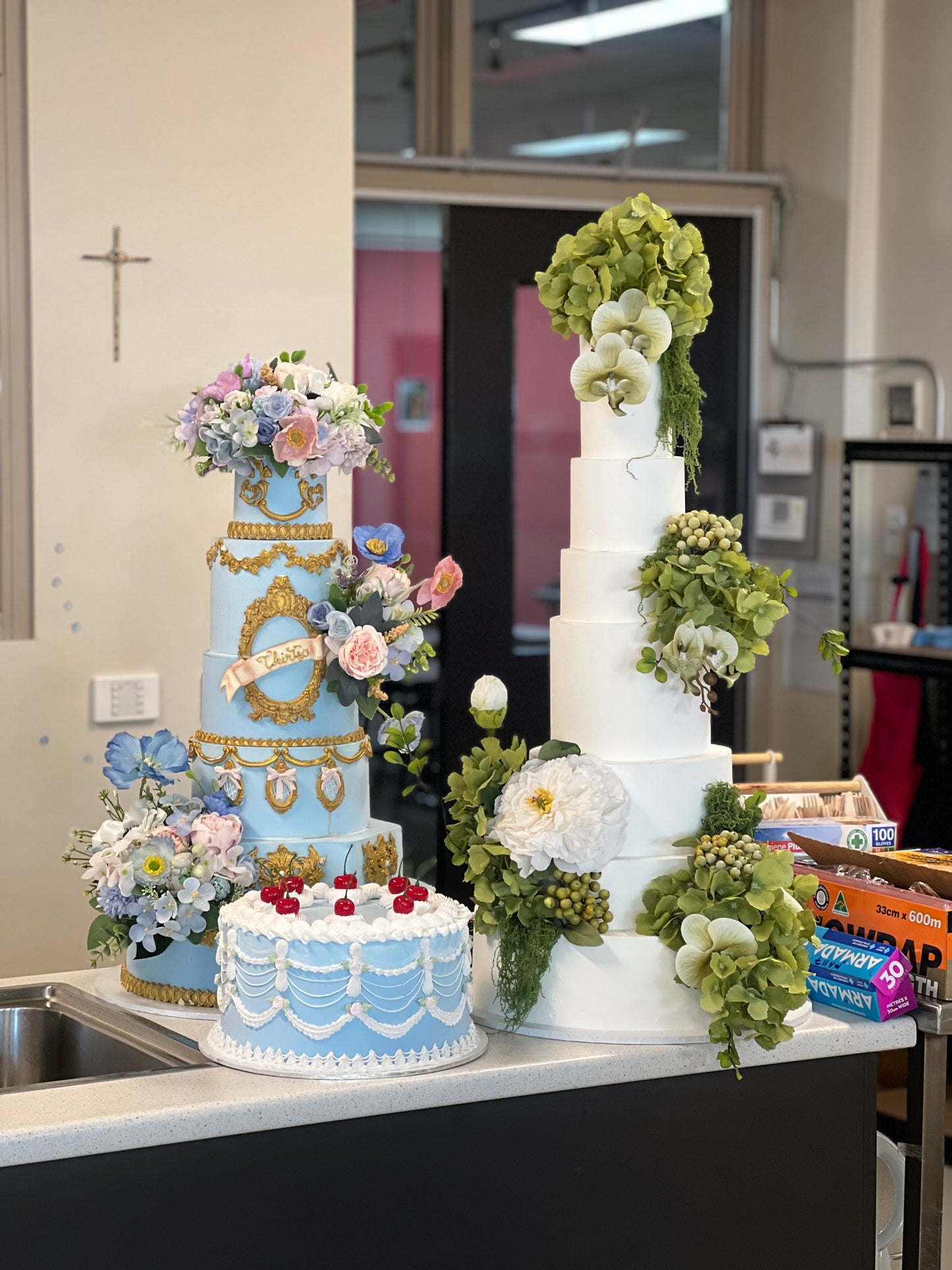 Faux wedding green and white